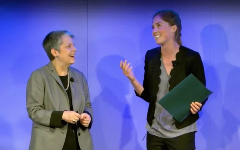 Leah Foltz with former UC President, Janet Napolitano at the UC Grad Slam Competition after winning the UCSB Grad Slam